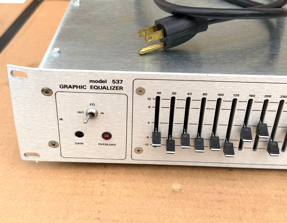 ECUALIZADOR GRÁFICO UREI / MODELO 537 Foto 2 de 4