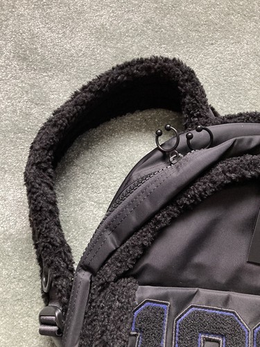 Sac à dos Puma X Fenty X Rihanna noir Sherpa grande taille édition limitée avec sac neuf avec étiquette - Photo 6/17