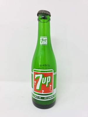 1959 7Up ''Fresh Up'' Bottle   Green Glass w/ Cap   Excellent Mid-Century Decor
