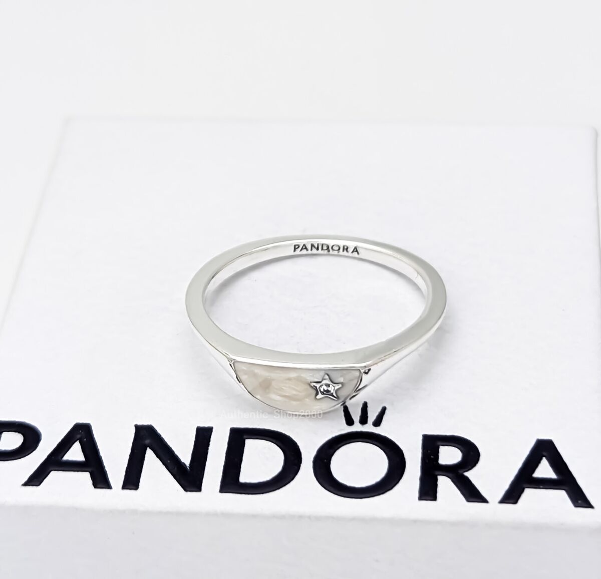 New 100% Authentic 925 Ale PANDORA ME Halved Enamel Signet New 100% Authentic 925 Ale PANDORA ME Halved Enamel Signet