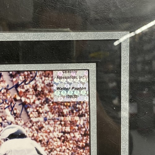 Walter Payton Inscribed "Sweetness 75-87" Framed Autograph 8"x10" Photo Steiner - Picture 3 of 5