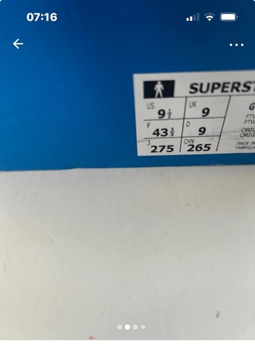 Adidas superstars size 9 men’s - Picture 3 of 5