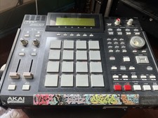 Akai Mpc2500 Music Production Center Drum Machine