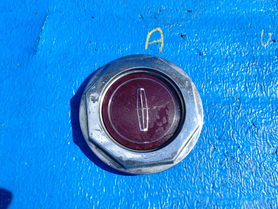 1982-1992 Lincoln Continental / Lincoln Mark VII #1295 tampa central de roda de arame #a - Imagem 3 de 4