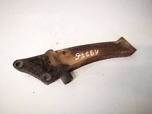 Volkswagen Transporter 1996 Engine Mount Bracket and Gearbox Mount #2025677-57