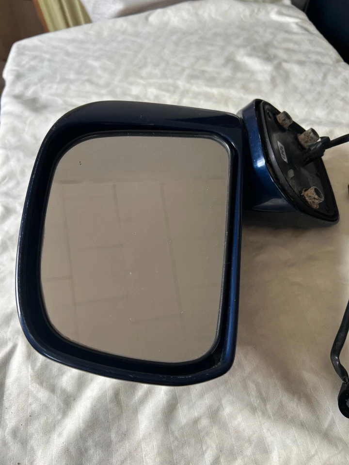 2008-2012 Nissan Versa Blue Left Driver Door Rear View Mirror OEM - Image 3 of 4