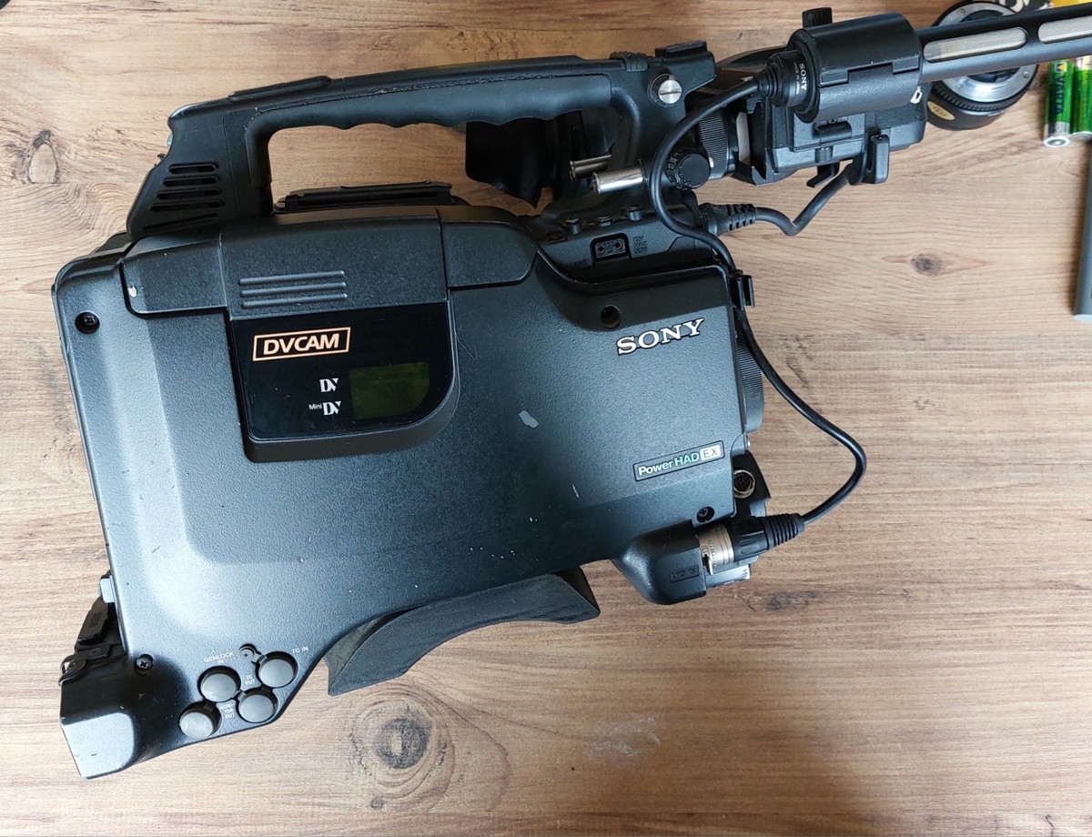 SONY DSR-400P DVCAM Digital Camcorder Power HAD EX - Electronic
