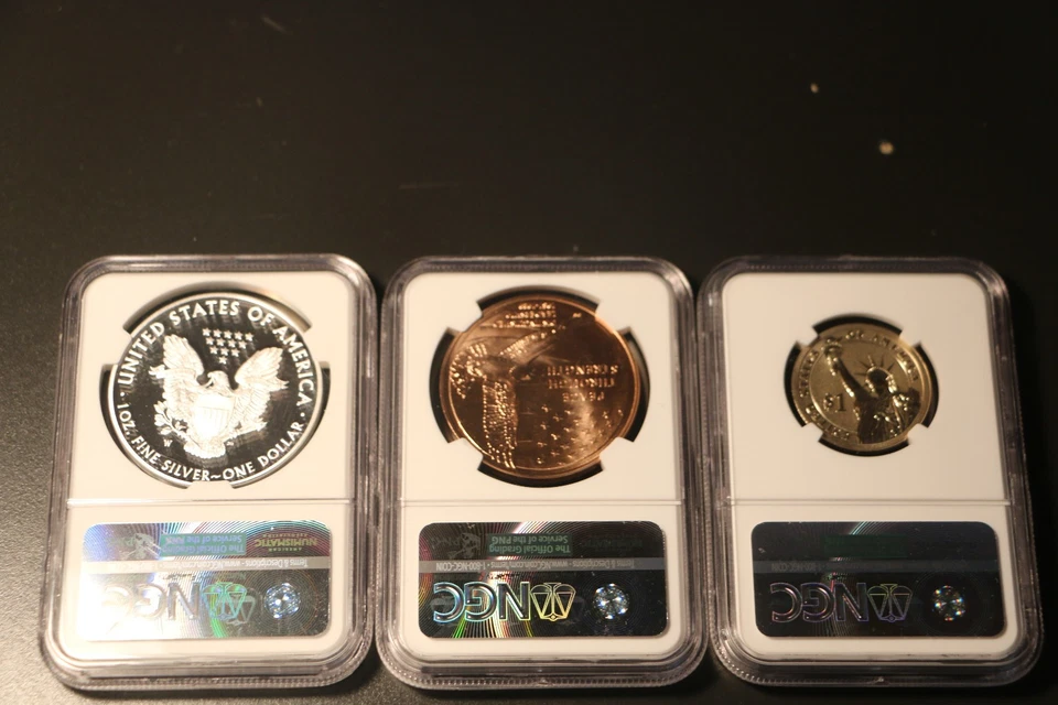 2016 Reagan Coin and Chronicles Set Eagle PF70, Medal MS 68 & Dollar REV PF69 - Image 2 of 2