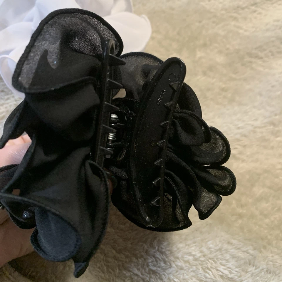 Lote de 2 pinzas para el pelo de colección años 90 lazo con volantes grandes perlas blancas negras Foto 3 de 4