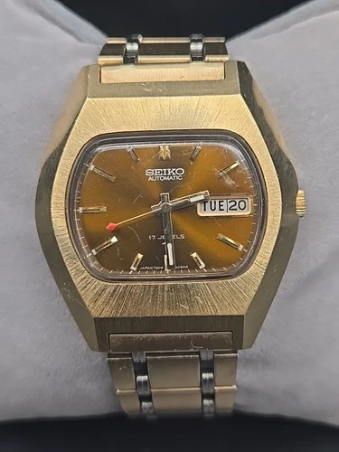 Vintage Seiko Automatic 39mm Gold Day/Date Dial Mens Watch 7006-5069