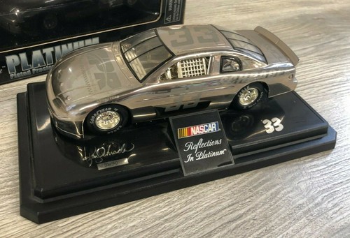 Racing Champions NASCAR 1:24 Reflections in Platinum #33 Ken Schrader w/ Box - Picture 4 of 7