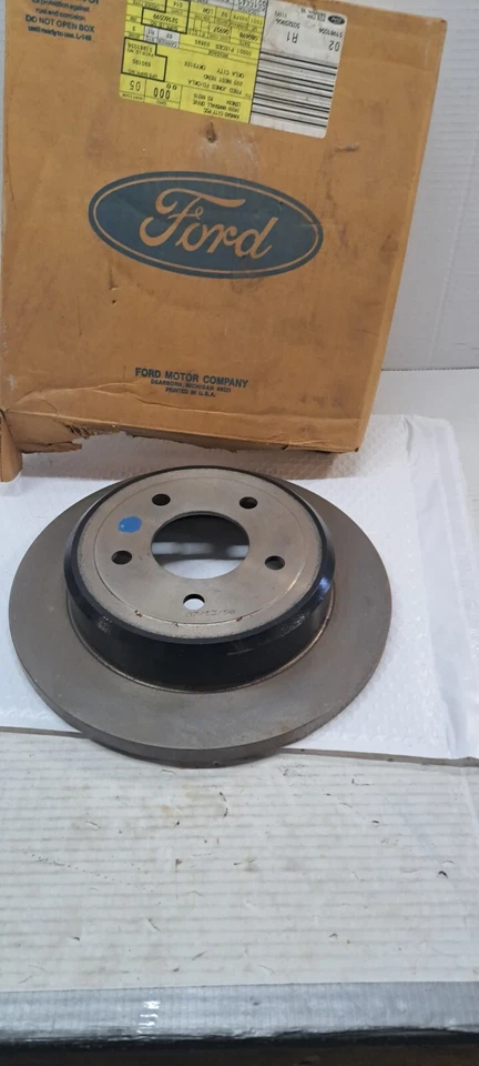 原始设备制造商后制动转子 96-02 福特 Crown Victoria Town 汽车 Grand Marqui F7AZ2C026AA — 第 3/4 张图片