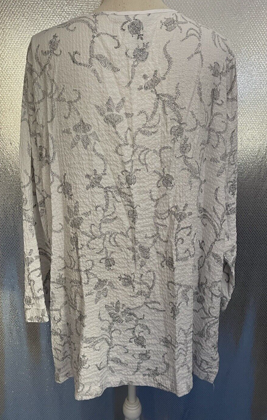 Picture 2 of 6
