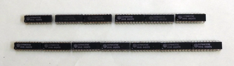 13 piezas Solid State Scientific Inc. SS74HC373E Pestillo Octal Transparente Tipo D Foto 3 de 4