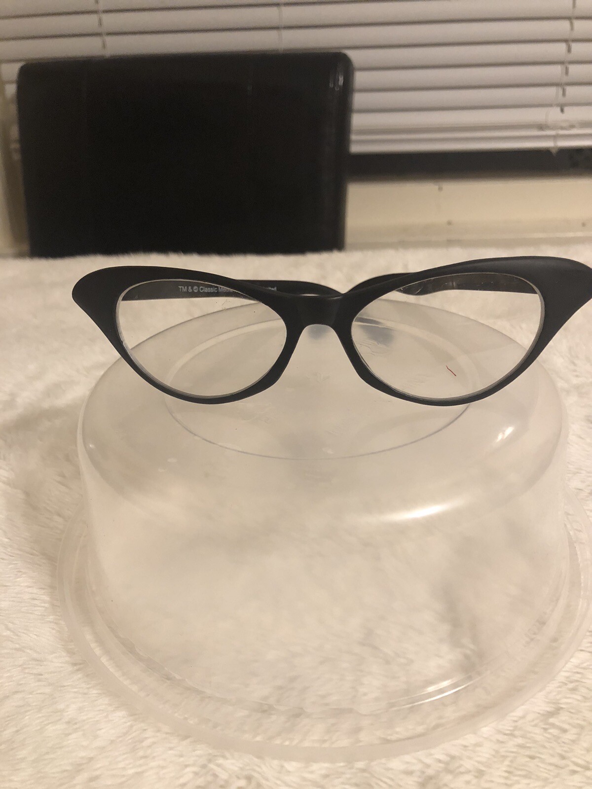 Where’s Waldo Official Halloween Costume Non RX Adult Size Unisex Glasses