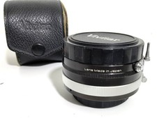 Vivitar Automatic Tele Converter 2x-3 Lense with Case