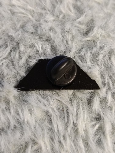 Emaille Pin Anstecker :- Der Sarkasmus ist stark mit diesem (neu) - Bild 2 von 4