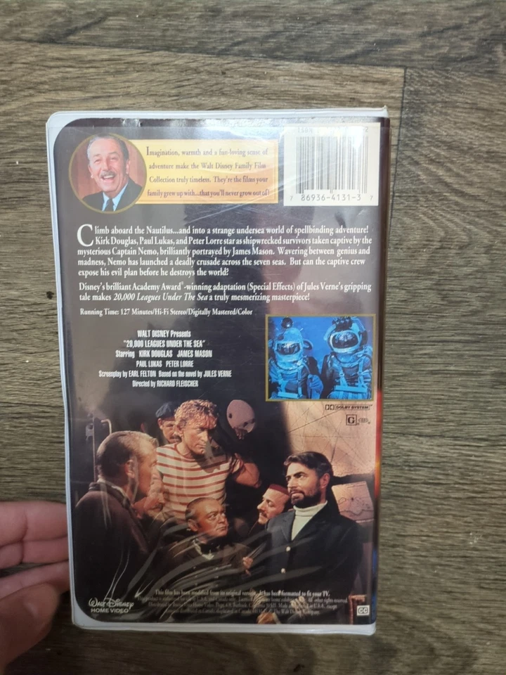 20,000 Leagues Under the Sea Walt Disney Family Film Collection VHS - Image 2 of 4