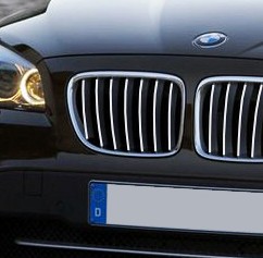 Baguette de calandre chromée pour BMW X1 protection anti-UV et clipsage direct
