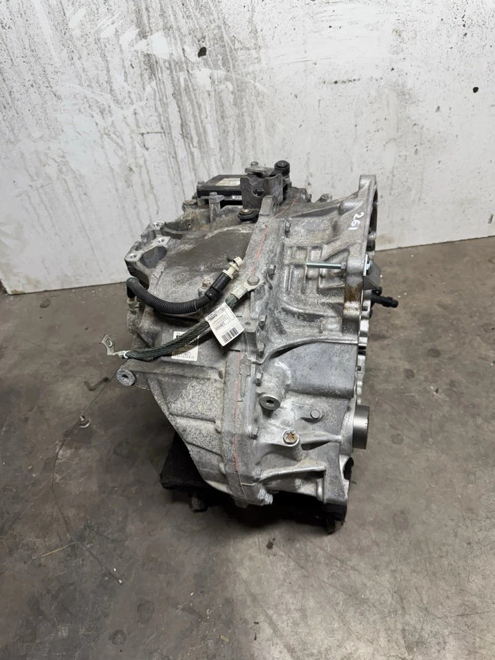 2016 - 2019 BMW X1 F48 OEM 2.0L AWD AUTOMATIC TRANSMISSION ASSEMBLY *LOW MILES* - Image 3 of 4