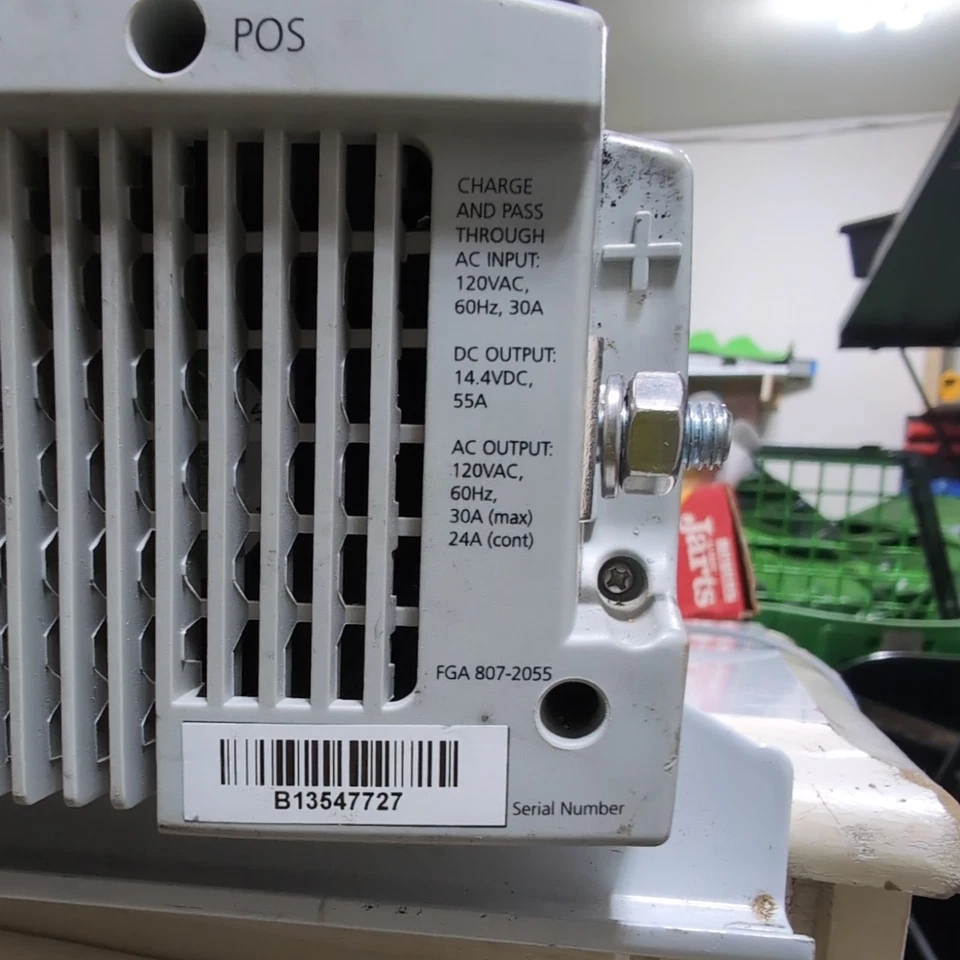 XANTREX 806-2055 Freedom HF 2055 Inverter Charger - 120VAC 55A 12VDC - Image 3 of 4