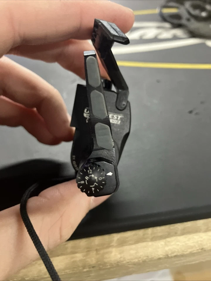 Mathews Ultrarest Integrate MX 2 QAD- Black - Bow Rest- Right Handed Integrated - Image 4 of 4