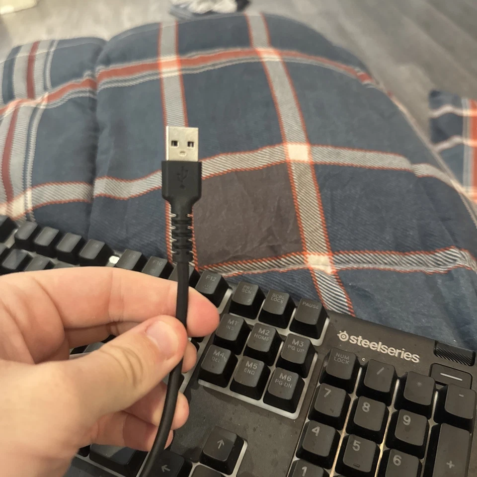 Steelseries Keyboard (payed 70$) - Image 3 of 3