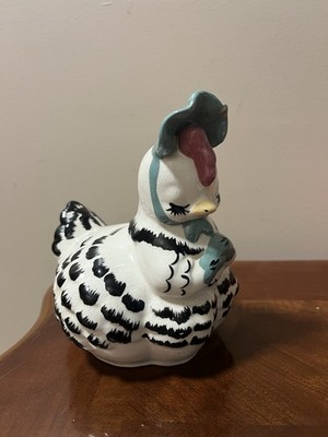 Vintage 1940's Dee Lee Art Ceramic Hen Chicken Coin Bank