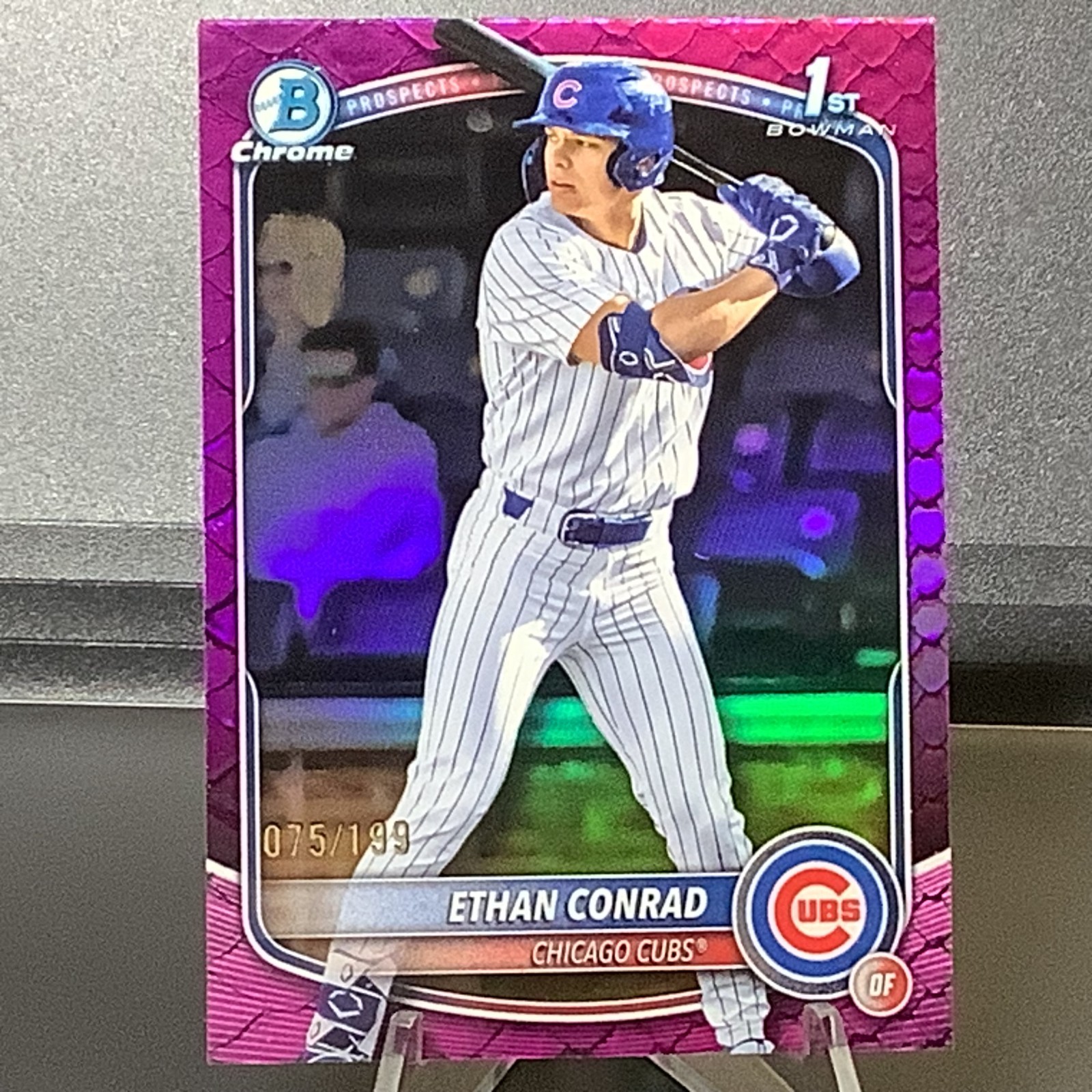 ETHAN CONRAD /199 FUSCHIA REPTILIAN 2025 Bowman Draft 1st Chrome #BDC-17 Cubs