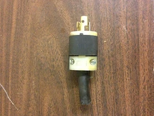 Hubbell Locking Plug Twist Lock 15A 277V QTY 1