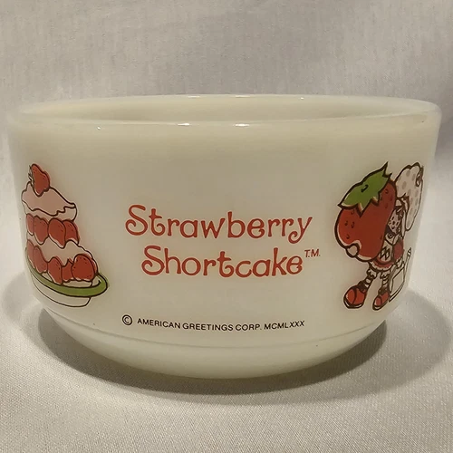 Anchor Hocking Fire King Bowl Strawberry Shortcake Vintage 1980 Milk Glass EUC
