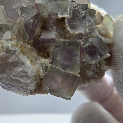 Seltene UV Phantom Fluorit Würfel, Quarz Stufe Brandberg, Namibia 47*31*18mm - Bild 10 von 19