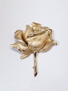Authentic Trifari Gold-Plated 1960s Trifari Blooming Rose Brooch
