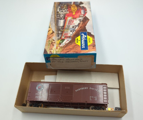 Bowser HO SCALE 40 FT Northern Pacific NP 39521 techo redondo caja coche - Wrg Box | Zustand: Used