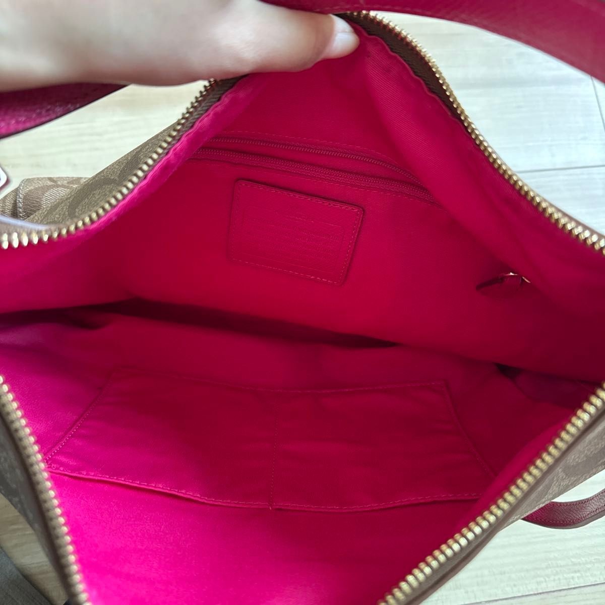 COACH Shoulder Bag 11b thumbnail 3