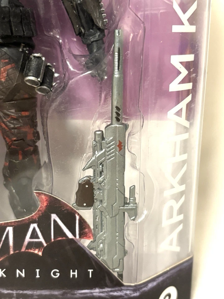Boneco de ação BATMAN ARKHAM KNIGHT DC GENTIL GIGANTE ESTÚDIOS ESCULTURA SÉRIE 1 #2 - Imagem 3 de 4