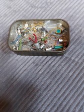 A OLD TIN FULL OF OLD VINTAGE TRANSISTORS LOTS  Germaniums  INCLUDED 