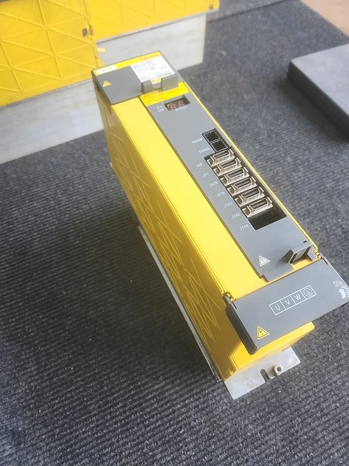 Módulo amplificador de husillo Fanuc A06B6111H011H550 B defectuoso G3D Foto 2 de 4