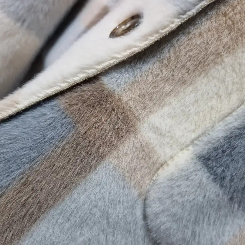 Fake Fur Short Jacket - Soft Checked Pattern, Wom… - image 1