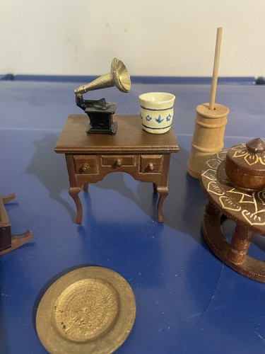 Vintage Doll Furniture - Picture 3 of 8