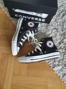 chucks mit herz