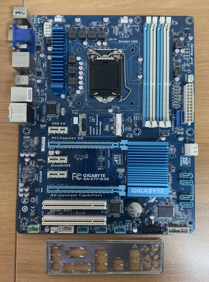 Combo Gigabyte GA-Z77 Motherboard / i7-3770 3rd Gen CPU / 128GB MSATA / 8GB RAM - Image 2 of 4