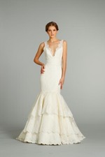 Jim Hjelm Bridal Dress 8259 (Year 2012)