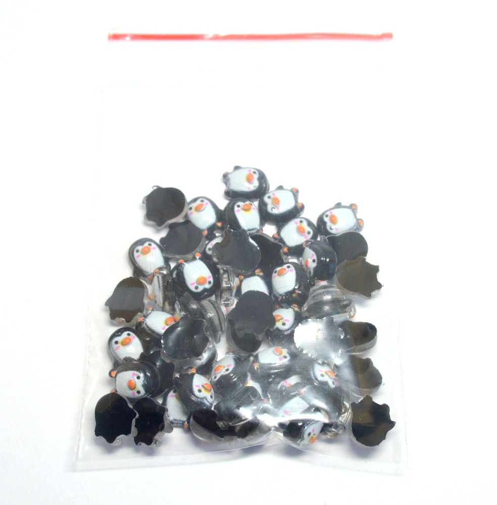 SMALL PINGUIN FIGURINES LOT FOR CRAFT