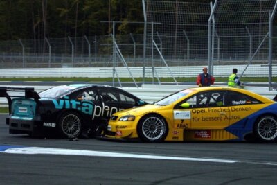 Michael Bartels Holzer Opel Astra V8 Coupe DTM and Manuel Reuter - 2002 Photo