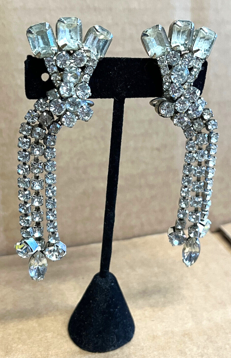 Vintage Unsigned Clear Unsigned Rhinestone Dangle… - image 4