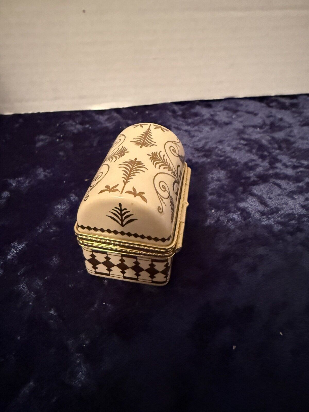 Picture 2 of 9