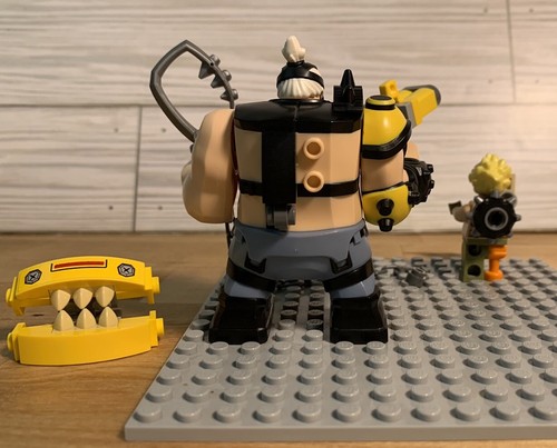 LEGO Overwatch Roadhog Mako Rutledge & Junkrat Jamison Fawkes 75977 Chopper - Picture 9 of 10