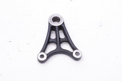 1992 SUZUKI BANDIT GSF 400 GSF400 REAR BRAKE HANGER BRACKET MOUNT S97 - Picture 2 of 3