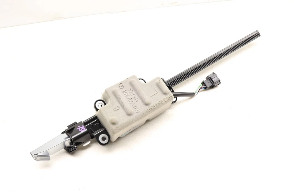 AUDI A5 QUATTRO 2017-2024 - Motor de cinturón de seguridad eléctrico trasero izquierdo con moldura Foto 2 de 4